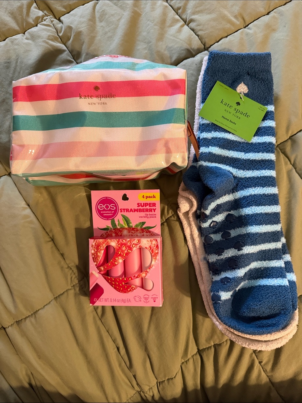 ♠️ Kate Spade Bundle Striped Plush Grip Socks, eos lip care, cosmetic bag. New!